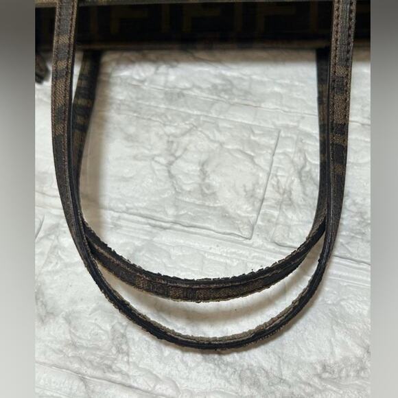 Authentic FENDI Zucca Brown Yellow Flower Pulling Zucca Tote Bag Zip Closure - Picture 9 of 14